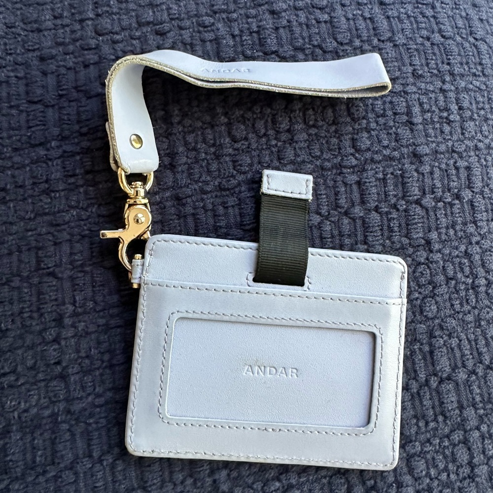 Andar - The Denner (1) Wristlet Periwinkle